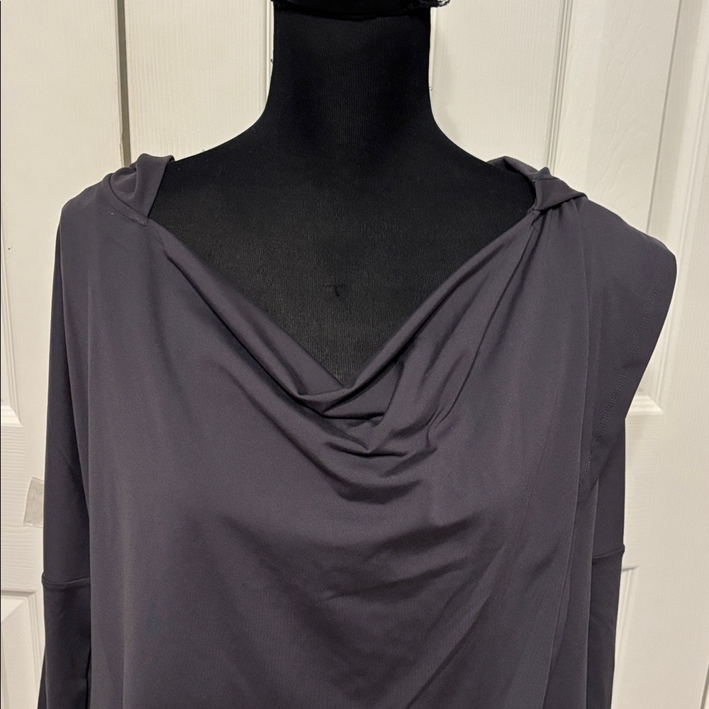 Ingrid & Isabel Maternity Active Wrap Hooded Sweatshirt - Picture 3 of 12